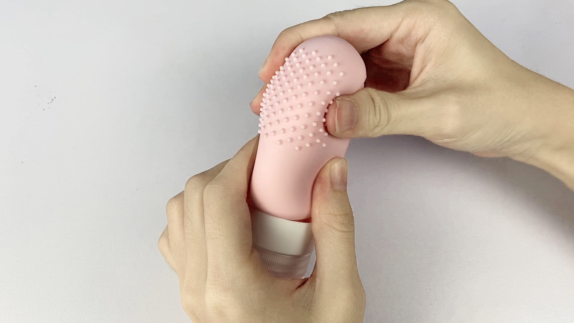 Storage Container Style Silicone Makeup Sponge Holder for Easy Cleaning