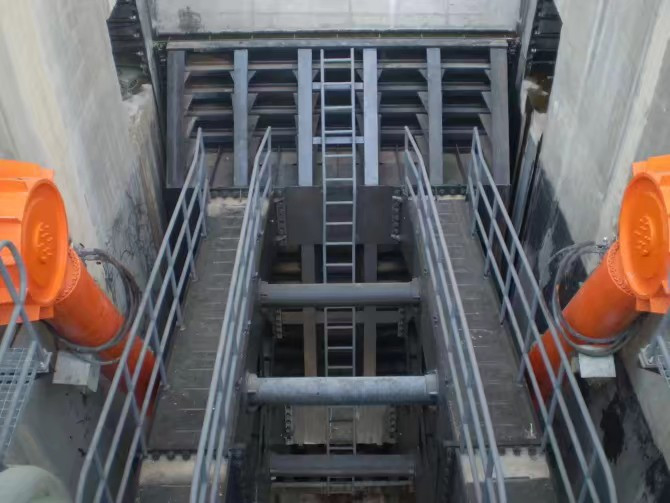 200T Load Capacity Hydropower Plant Hydraulic Cylinder for Dam Gate Control Systems