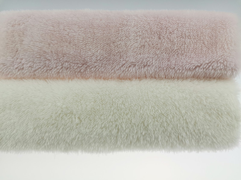 Stitch-Bonded Nonwoven Technics 100% Polyester Knitted Warm Soft White Color Sherpa Fleece Lining Fabric