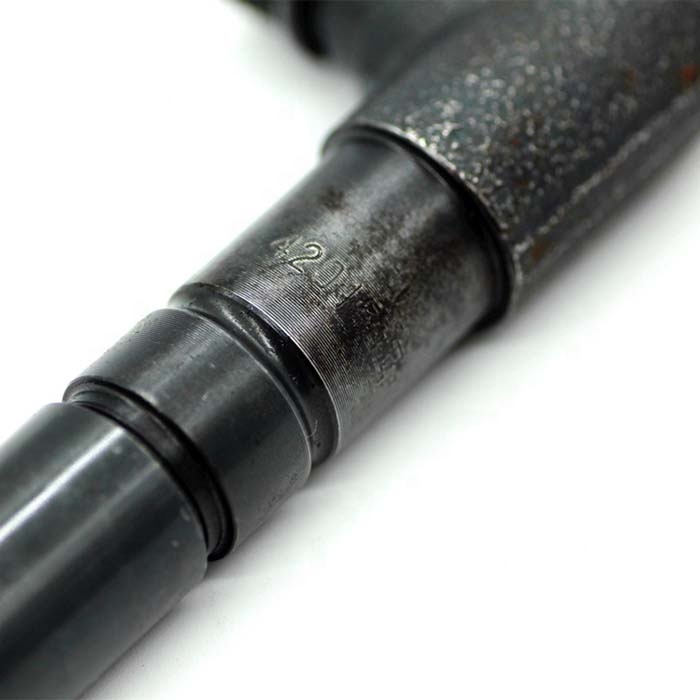 Metal 3D76 Excavator Parts Fuel Injector Assembly for Kubota V2607 Diesel Engine