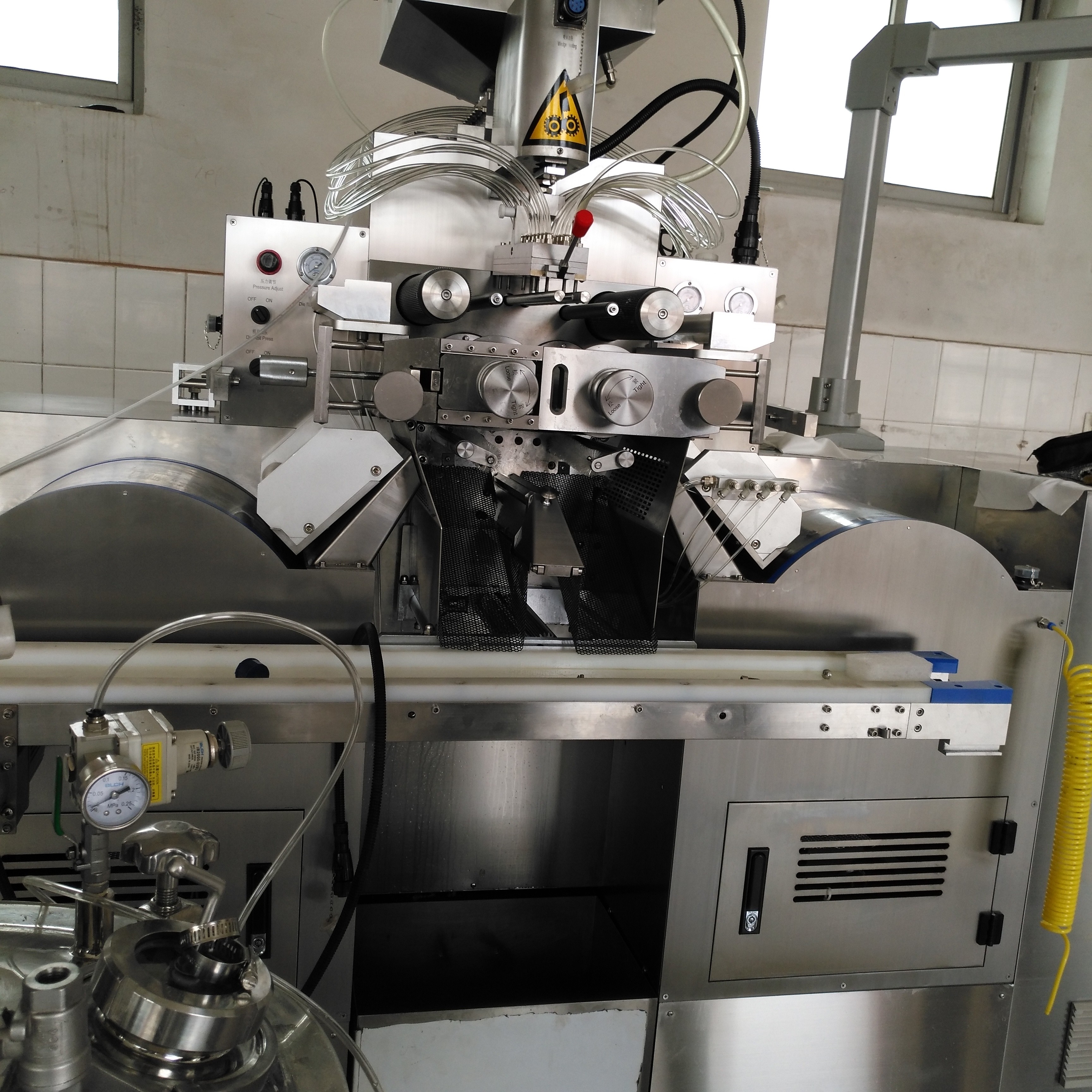 Paintball Making Automated Filling Softgel Capsule Machine With Faults Diagnosis Function