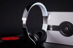 Dr Dre Beats Headphone - The Beats Solo 2 On-Ear Headphones Luxe Edition - with