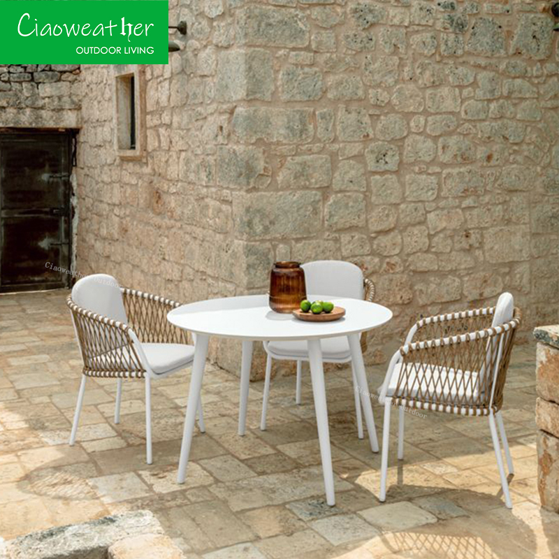 Outdoor Furniture Rattan and Wicker Dining Chair with Armrest NO Folded
