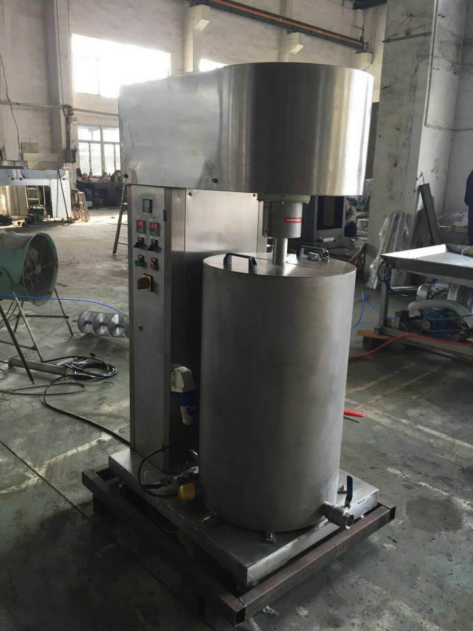 500L Tilting Chocolate Refiner Grinder Chocolate Making Machine Vertical Chocolate Ball Mill