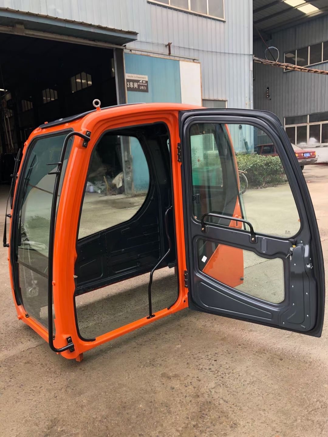 OEM Yellow DX260-9 DX140 Excavator Cabin