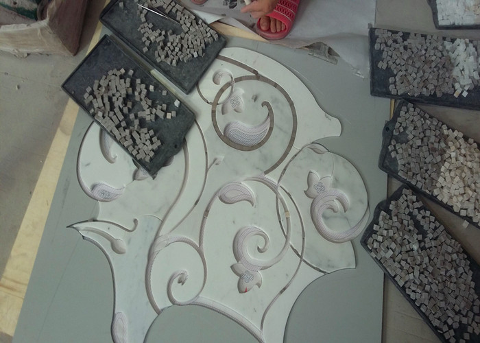 High Consistence Natural Stone Mosaic Tile Floral Mural With Another Grout Installation