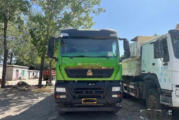 Second Hand Dumper Truck HOWO Sino Dump Truck 8×4 Drive Mode Used Diesel Engine