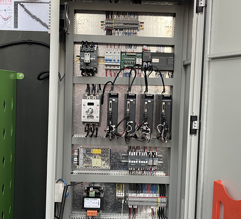 High Efficiency 1600KN Tp10s Controller Hydraulic Folding Press Brake 3200mm CNC Servo Motor