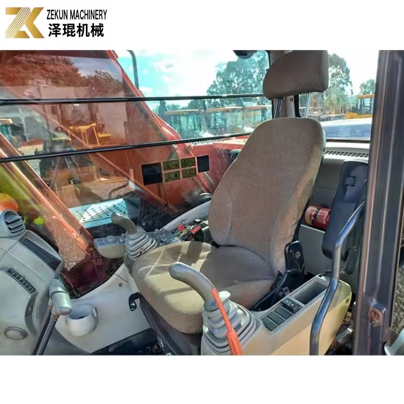 Used Hitachi ZX210 Excavator ZX210LC ZX210LC-3 with Original Japanese Engine at Hot