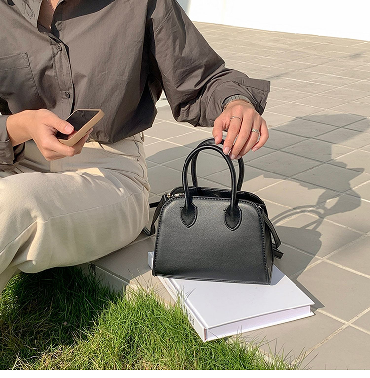 Adjustable PU Leather Hand Bags for Daily Life 2024 Classic Women's Small Tote Handbags