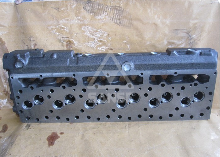Caterpillar Excavators E3306 / 3306DI Engine Cylinder Head Standard ISO / CE / SGS