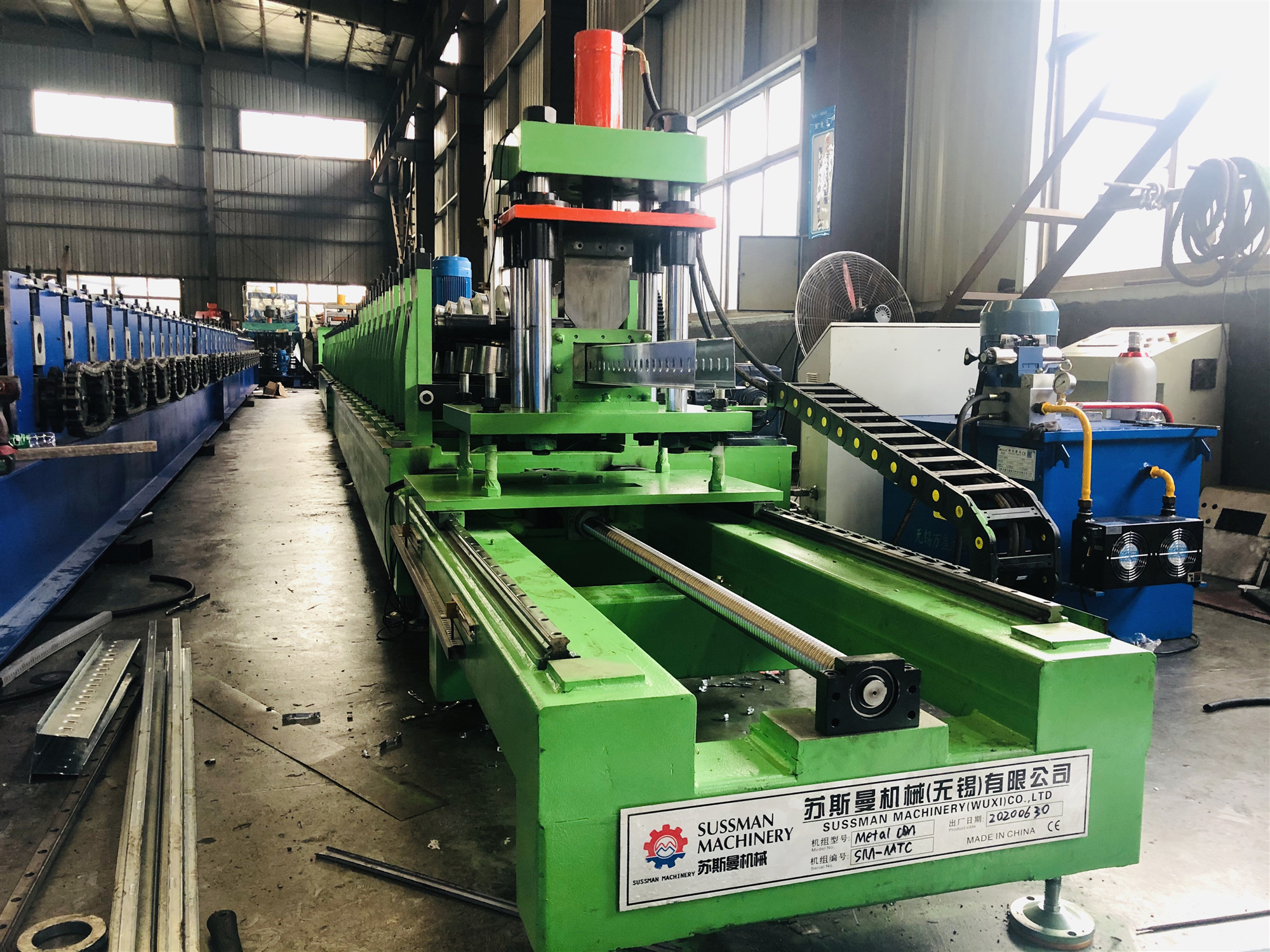 1.5mm Galvanized Roll Forming Line With Servo Following Cutting