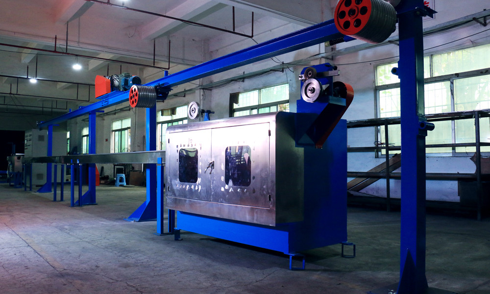 50KW PVC PE 70+35 YASKAWA Inverter Double Color Cable Extruder Machine
