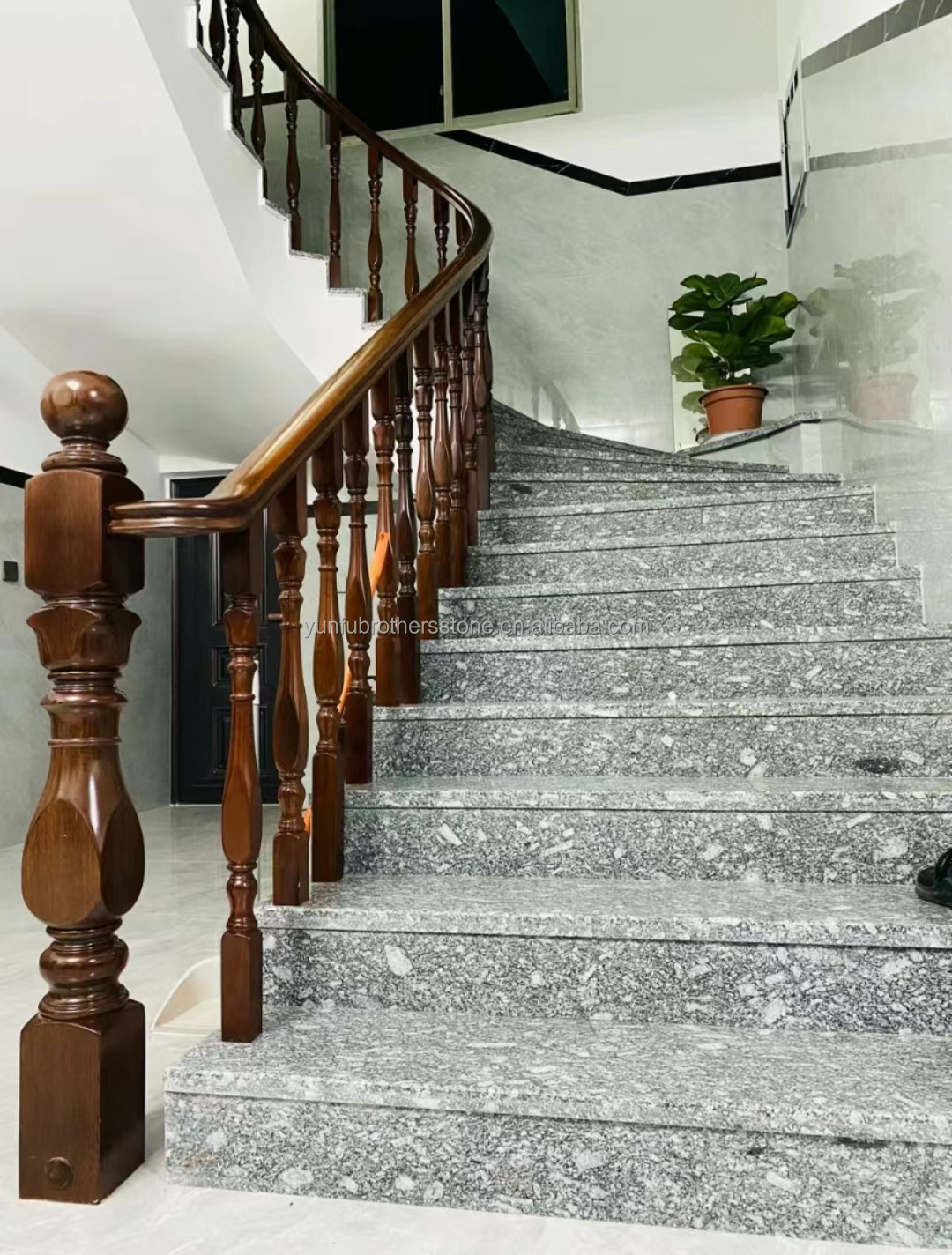 Cut-To-Size Black Granite Slab for Stairs and Buildings in Modern Chinese Design
