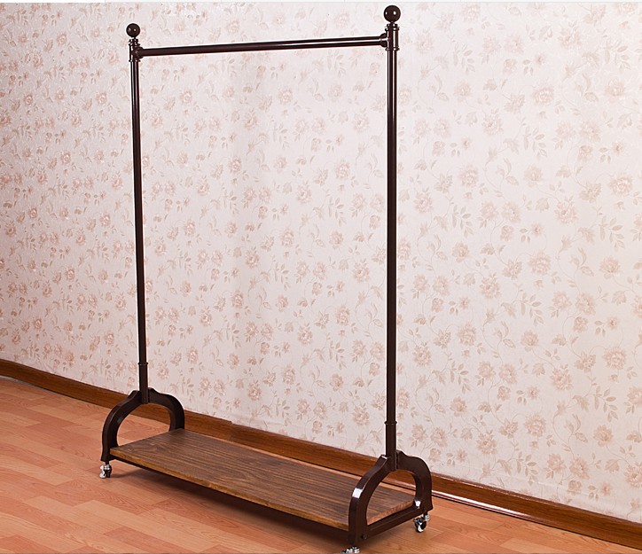 Stainless Steel Metal Cloth Rack / Garment Showrooms Display Stand