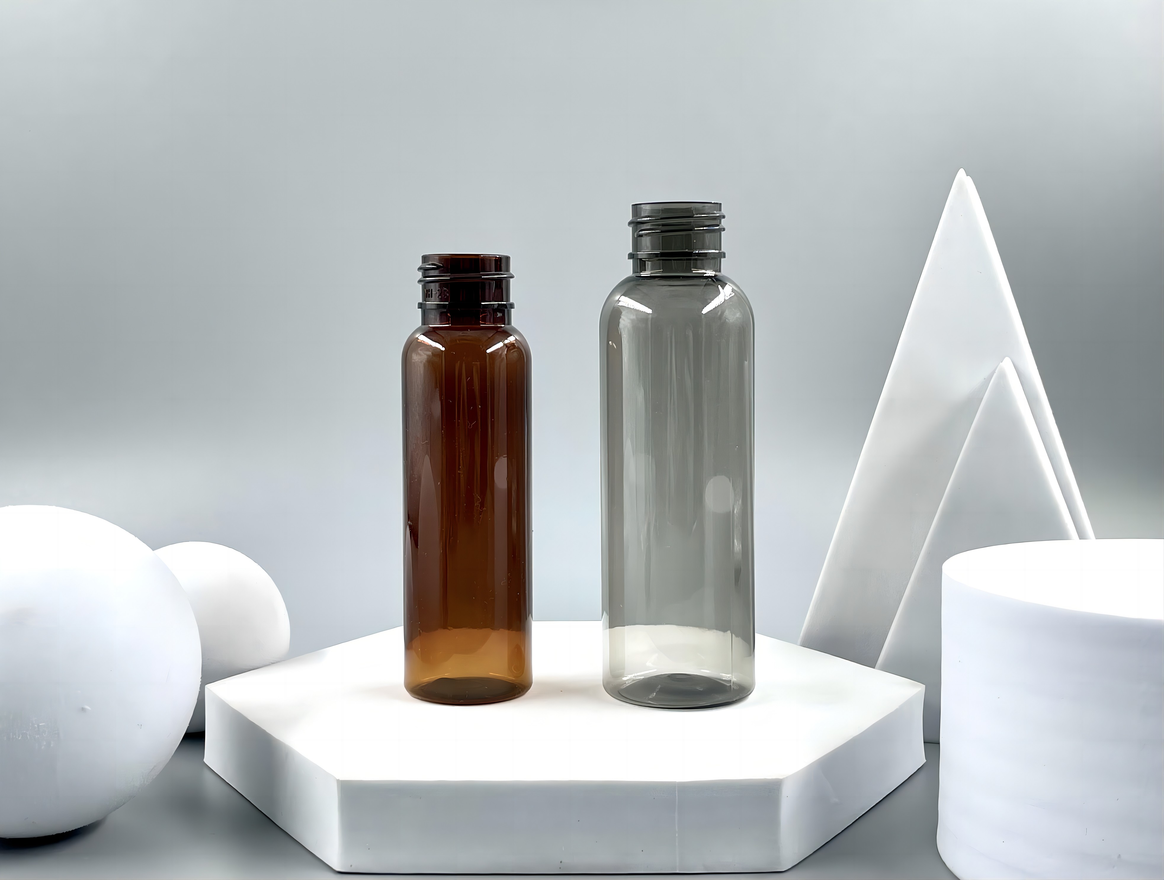 Personal Care or Cosmetic PET Plastic Bottles with Fine Mist Sprayers and Colors