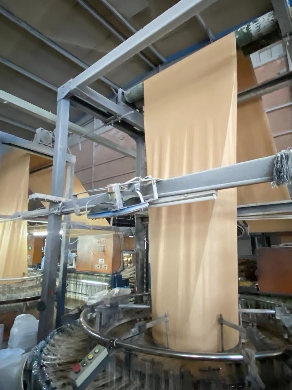 Customized PP Woven Fabric Roll For Print Tube Sand Woven Sack Bag Anti Slip