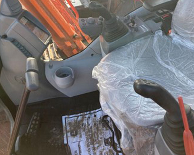 Hitachi ZX 210 5G Excavator with Hydraulic Pump Parts Original Valve Good Condition