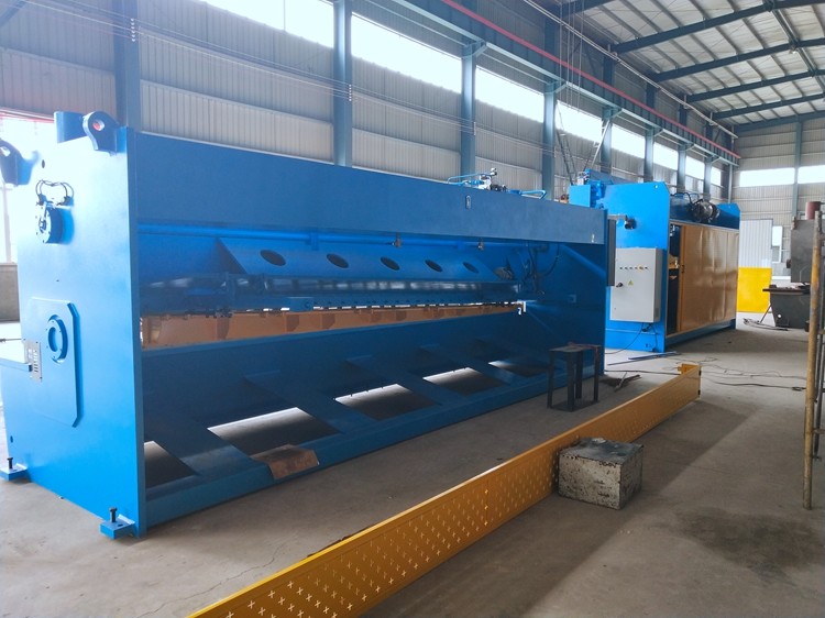 12mm CNC Hydraulic Shearing Machine Electrical Cutting 6000mm