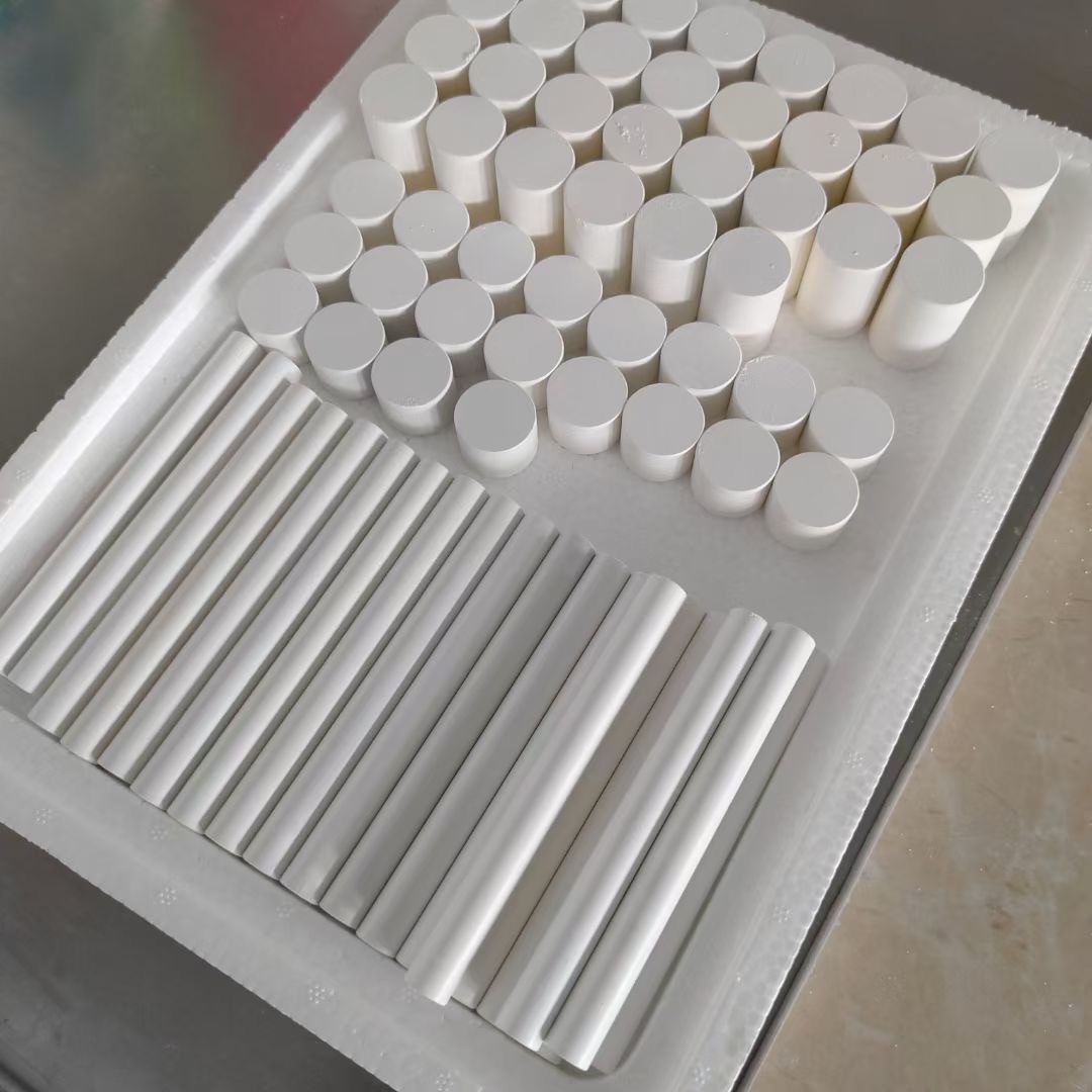 Hot-Pressed Boron Nitride Tubes And Rode boron nitride ceramics customized