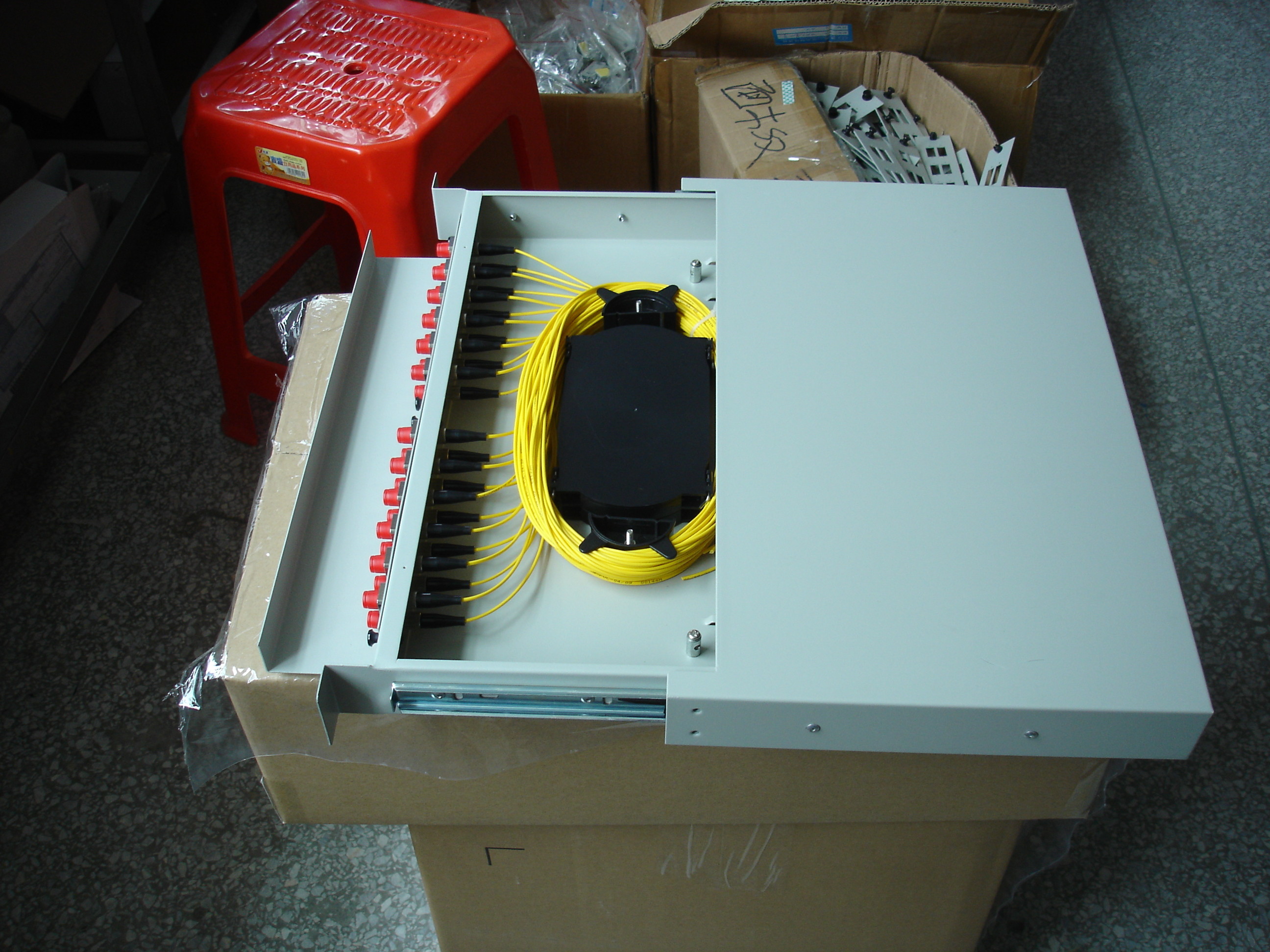 48FO FTTH Patch Panel ODF 19'' 2U Sliding SC For CATV
