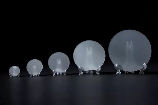 Roundness Edge Grinding Sapphire Wafer Single Side Polished Surface Quality
