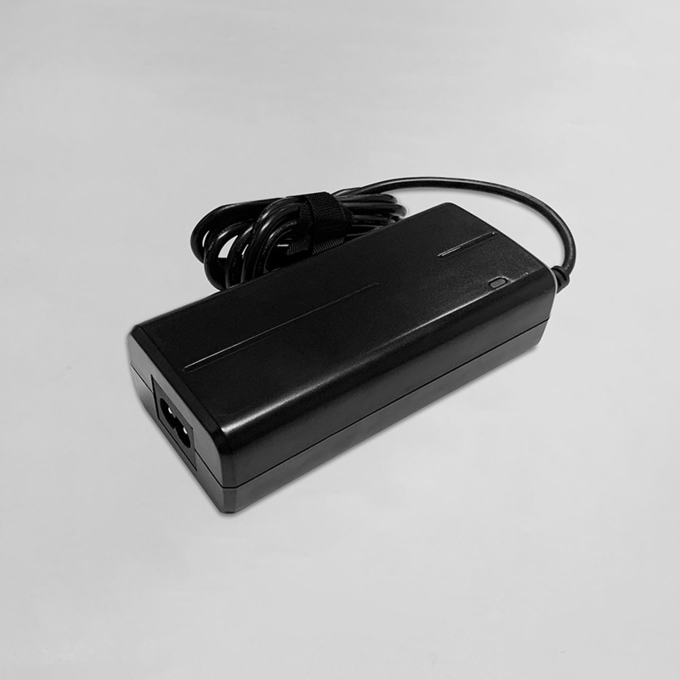 OEM 12V 5A AC Power Adapter Custom 65W Power Adapter Power Supply