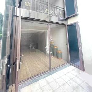 Quality Aluminum Alloy Frame Trackless Folding Fly Screen Retractable wholesale