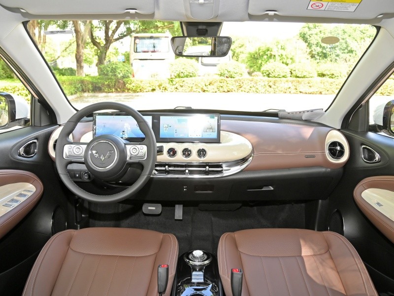 Electric EV Car Wuling Binguo EV 5 Door 4 Seat 2024 New Energy Explosive Cost-Effective Hatchback Electric car