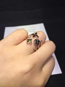 Quality diamonds of three color classic logo ring 18kt gold with white gold wholesale