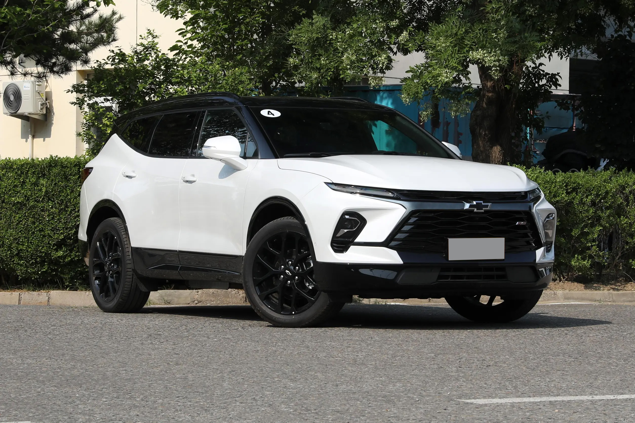 Chevrolet Blazer Midsize and Large SUV High Speed Electric Driver's Seat Adjustment 80-120L Fuel Tank Capacity Used Car