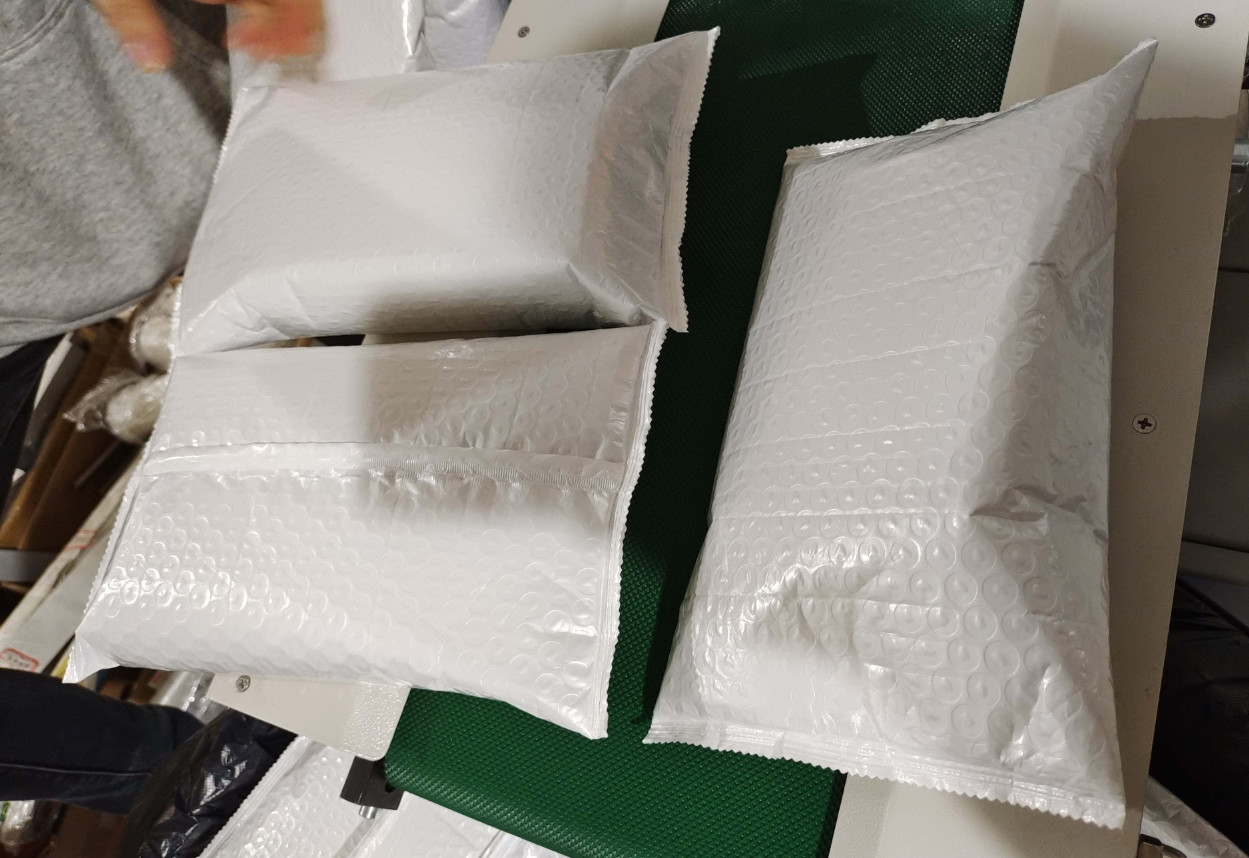 Air Bubble Film Packaging Machine ODM Horizontal Packing Machine