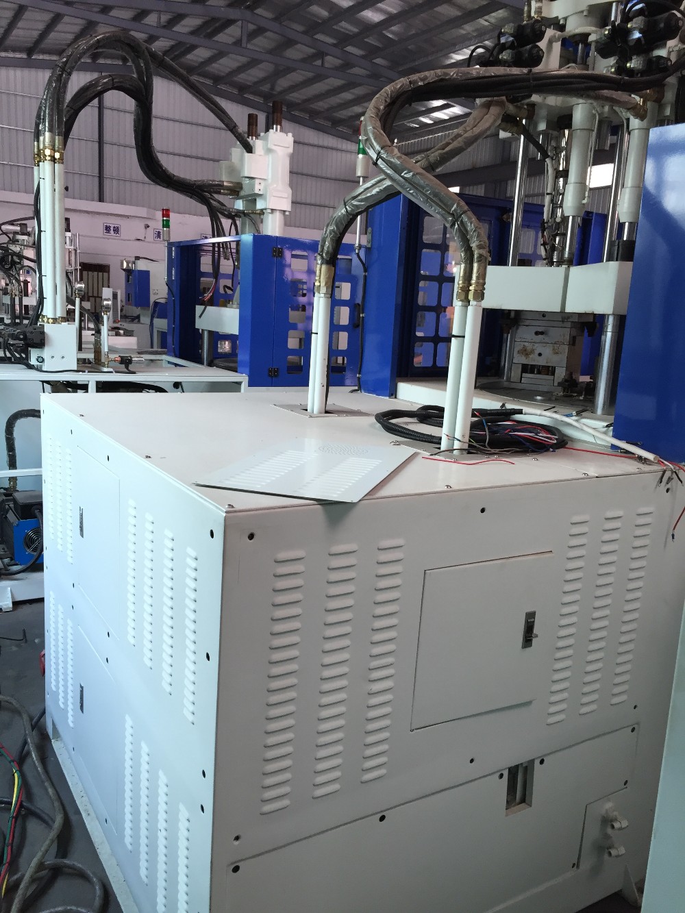 Automatic 120T Vertical Clamping Horizontal Injection Machine For Diamond Cutting Wire