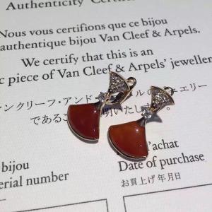Quality brand jewelry DIVA earring in 18 kt gold 18k gold jewelry wholesale