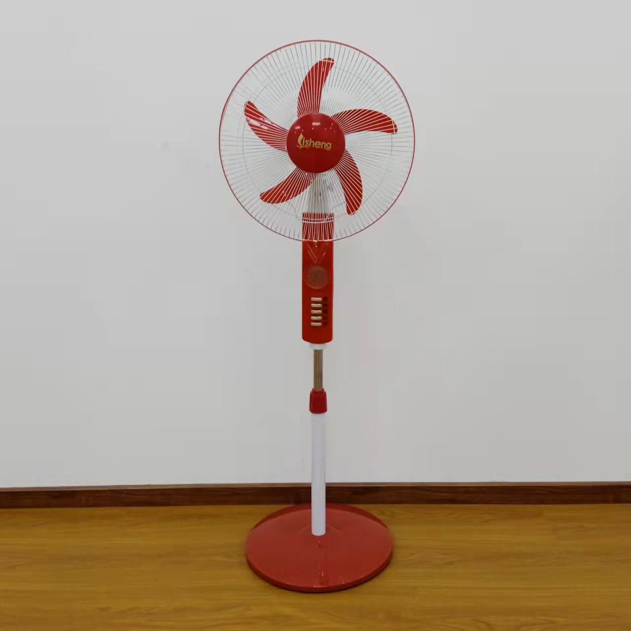 16 / 18 Inch Rechargeable Solar Fan Energy Saving DC 12V Floor Fans With Battery