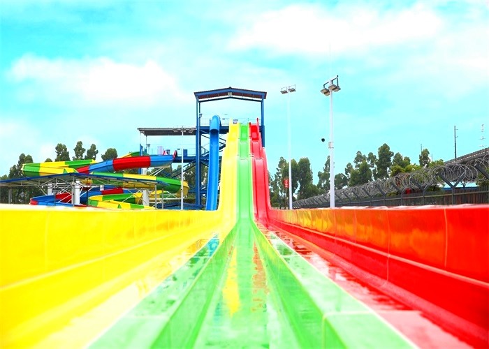 Commercial Adult Aquatic Stimulating High Speed Water Slide