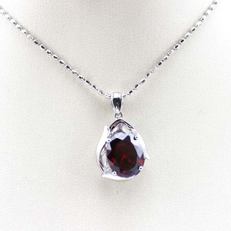 925 Silver Jewelry 9x11mm Oval Cubic Zircon Pendant Necklace (P08)