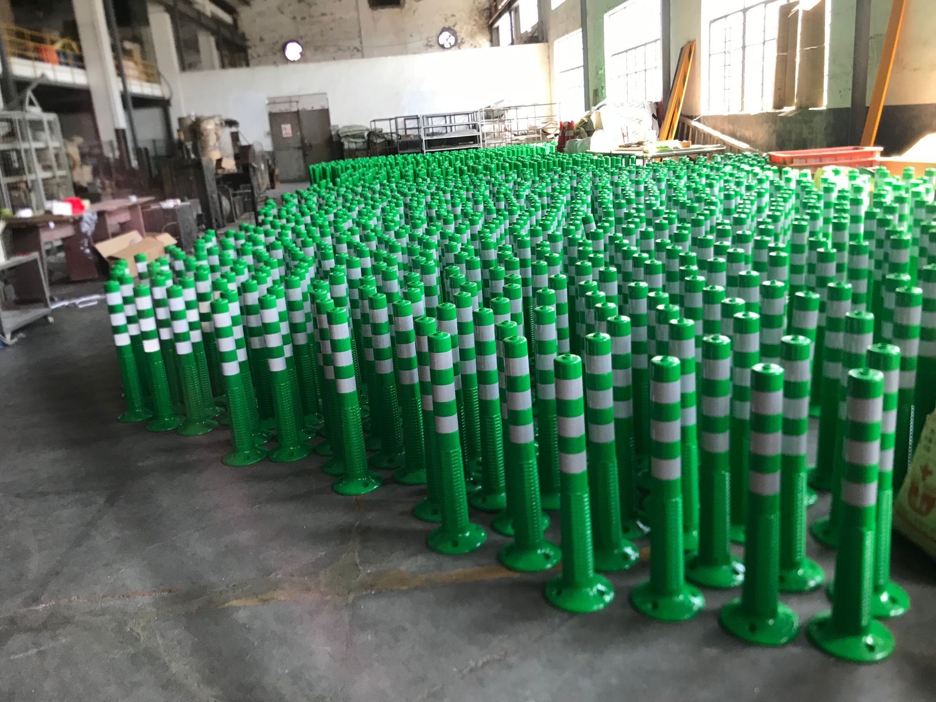 Red 750mm Height Delineator Bollard PU Traffic Safety Reflective Road Warning Post