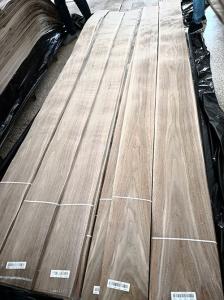 Quality 0.45mm Crown Cut American Black Walnut Wood Veneer, Panel A Grade wholesale