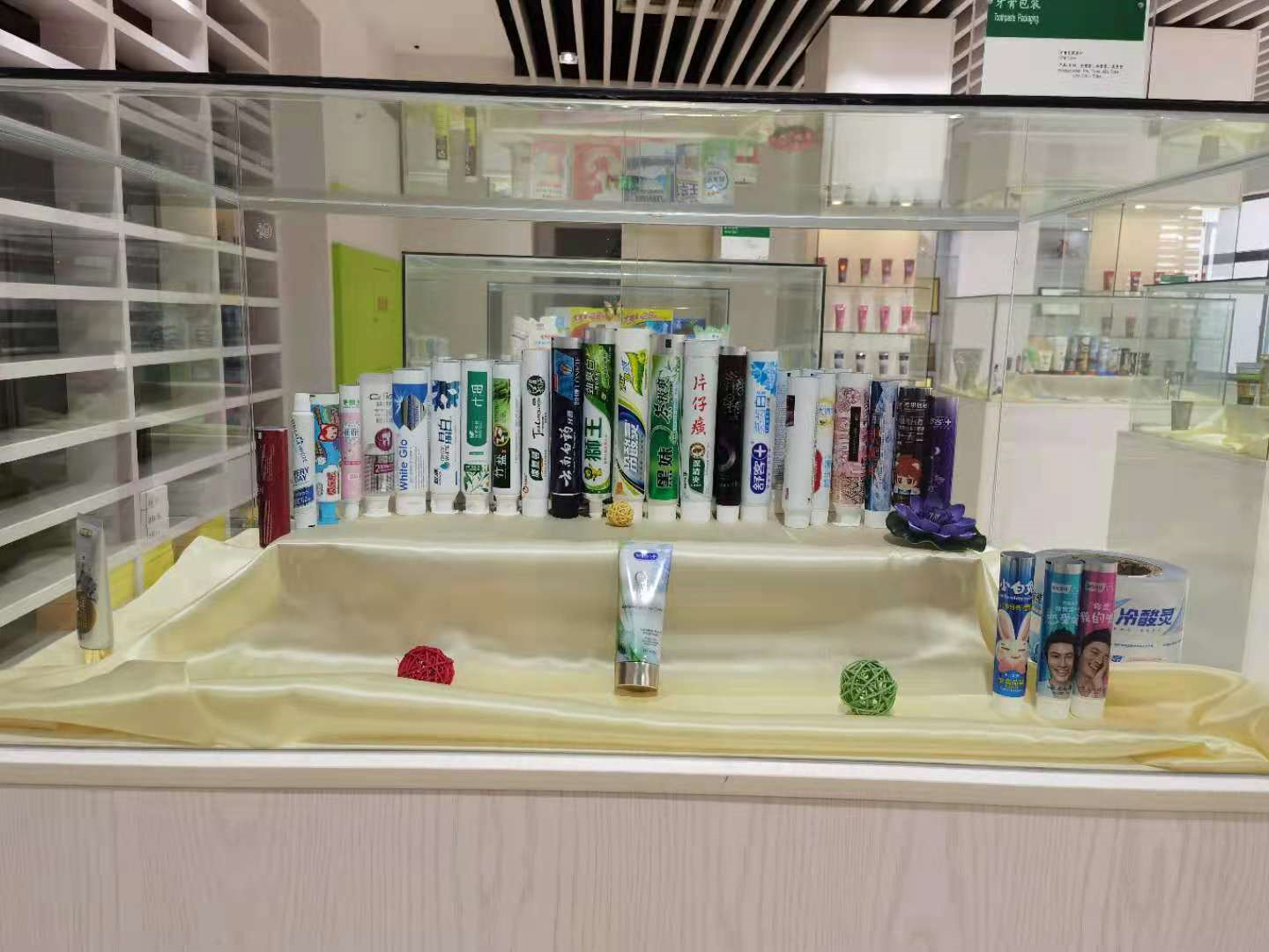 D30*155.6mm 100g / 3.5oz Toothpaste Packaging Abl Tube
