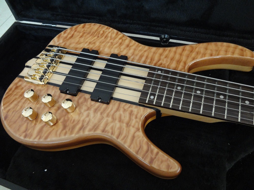 6 string bass guitar Smith custom bass Golden hardwares Wilkinson brodges original Active pickup 5 ply neck bolt on