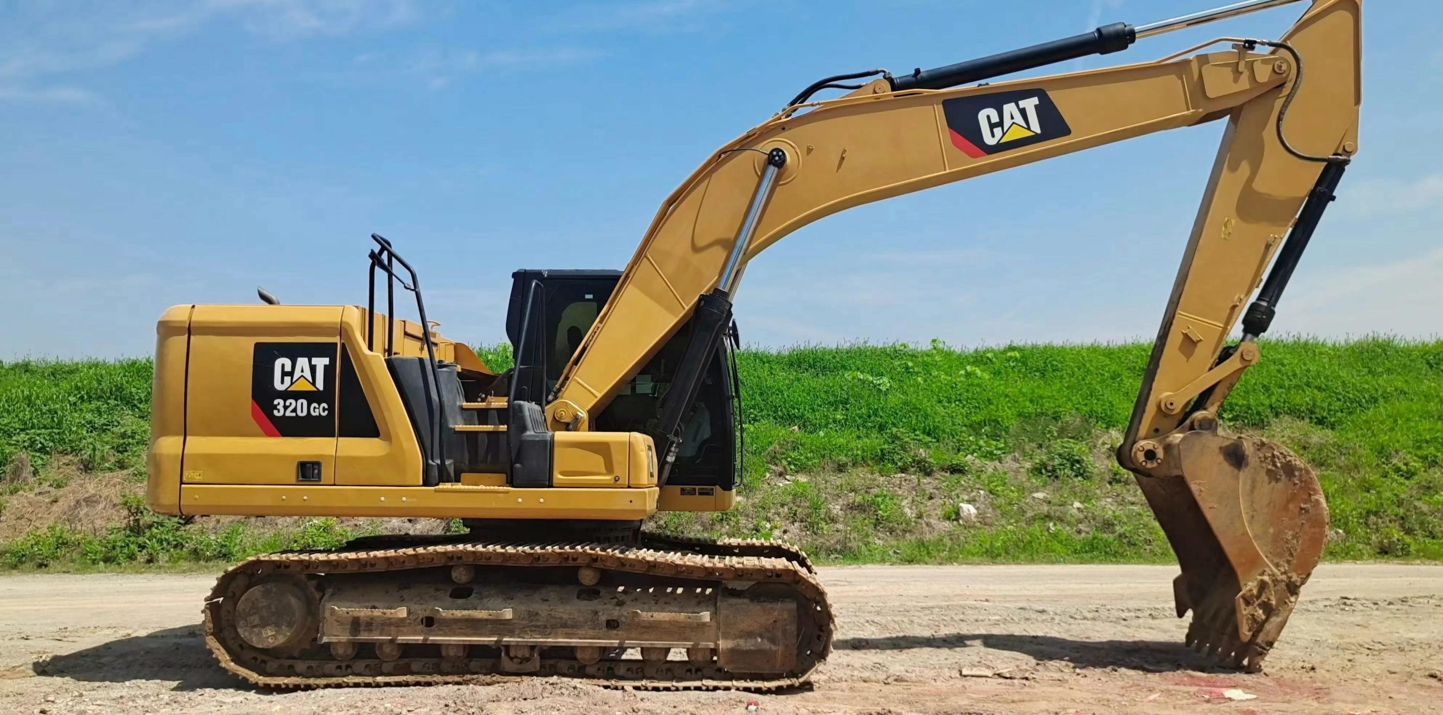 20ton Used CAT Excavators 320gc Used Caterpillar Excavator 1m3 Bucket