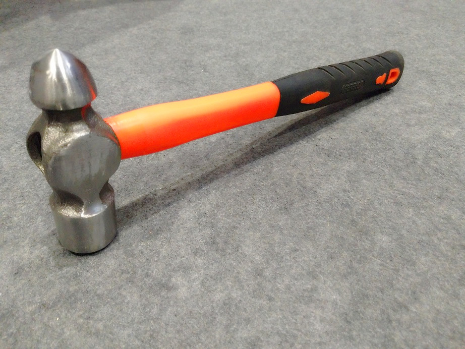 Ball pein hammer(XL0051-2) with polishing surface, colors rubber handle, durable quality and good price