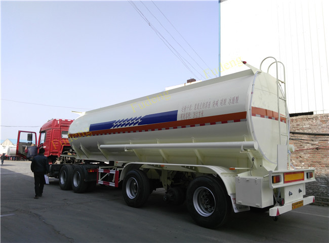 12000 Gallon Tri Axle Tanker Trailer 6 Cabins 12 Wheeler For Diesel / Gasoline