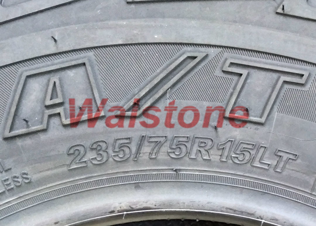 15 Inch Rims 235/75R15LT 4X4 Vehicle Tires SUVs A / T Tires Long - Life