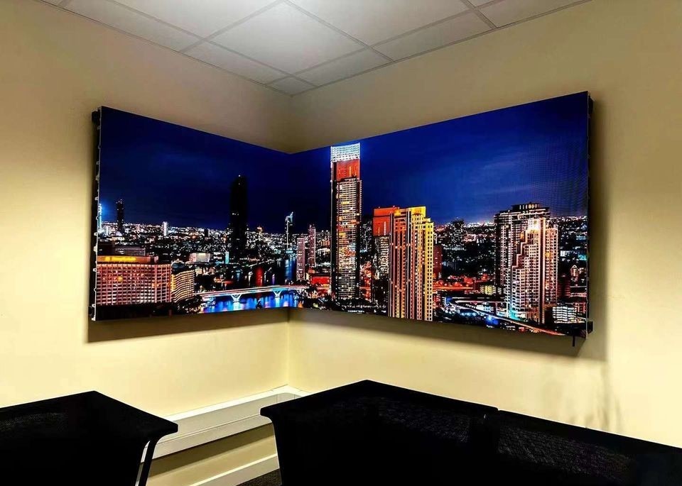 P8 Outdoor Full Color Waterproof LED Die-Casting Aluminum Screen Three Years Warranty