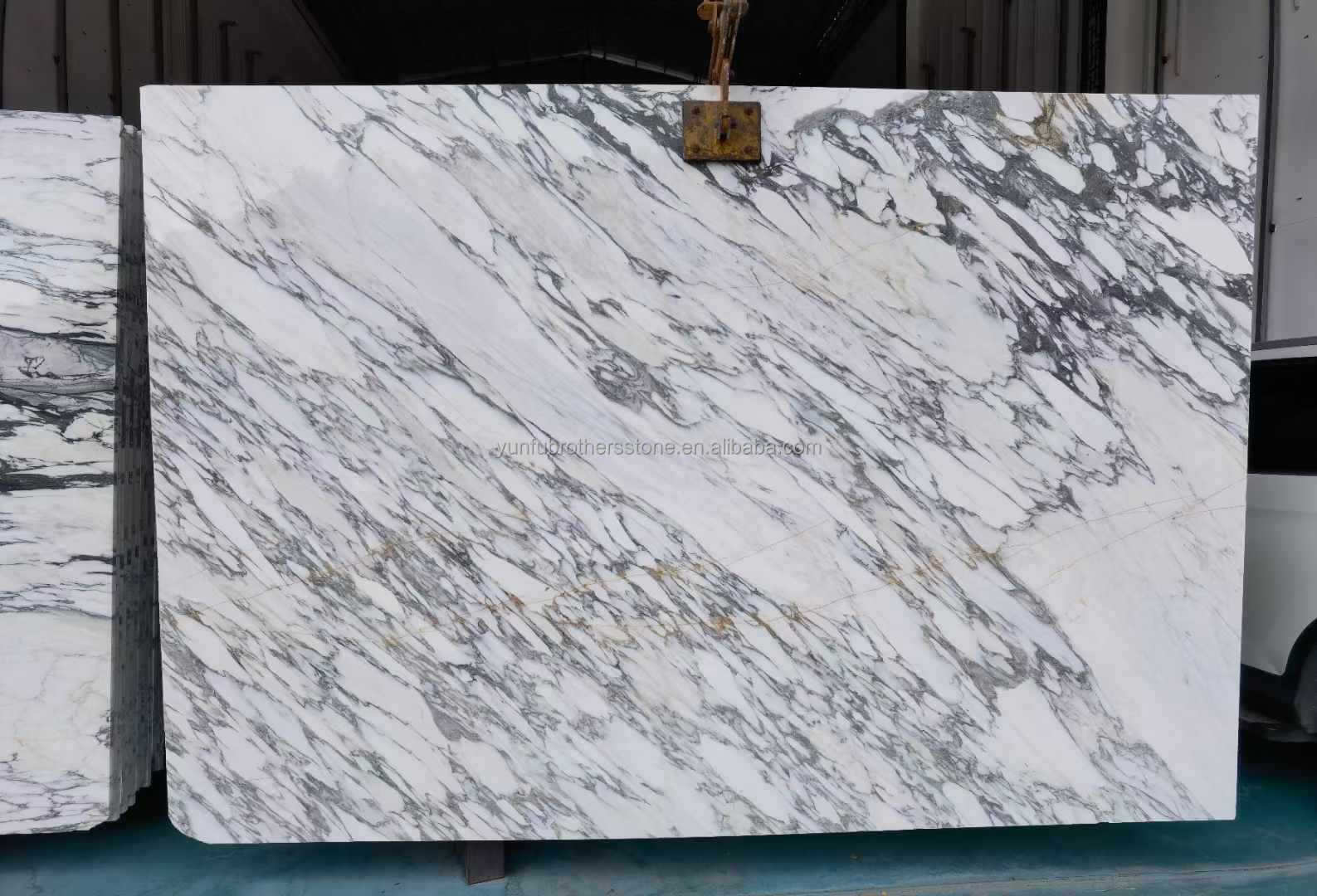Wall and Flooring Modern Design Snow White Marble Table Top with Brown Veins
