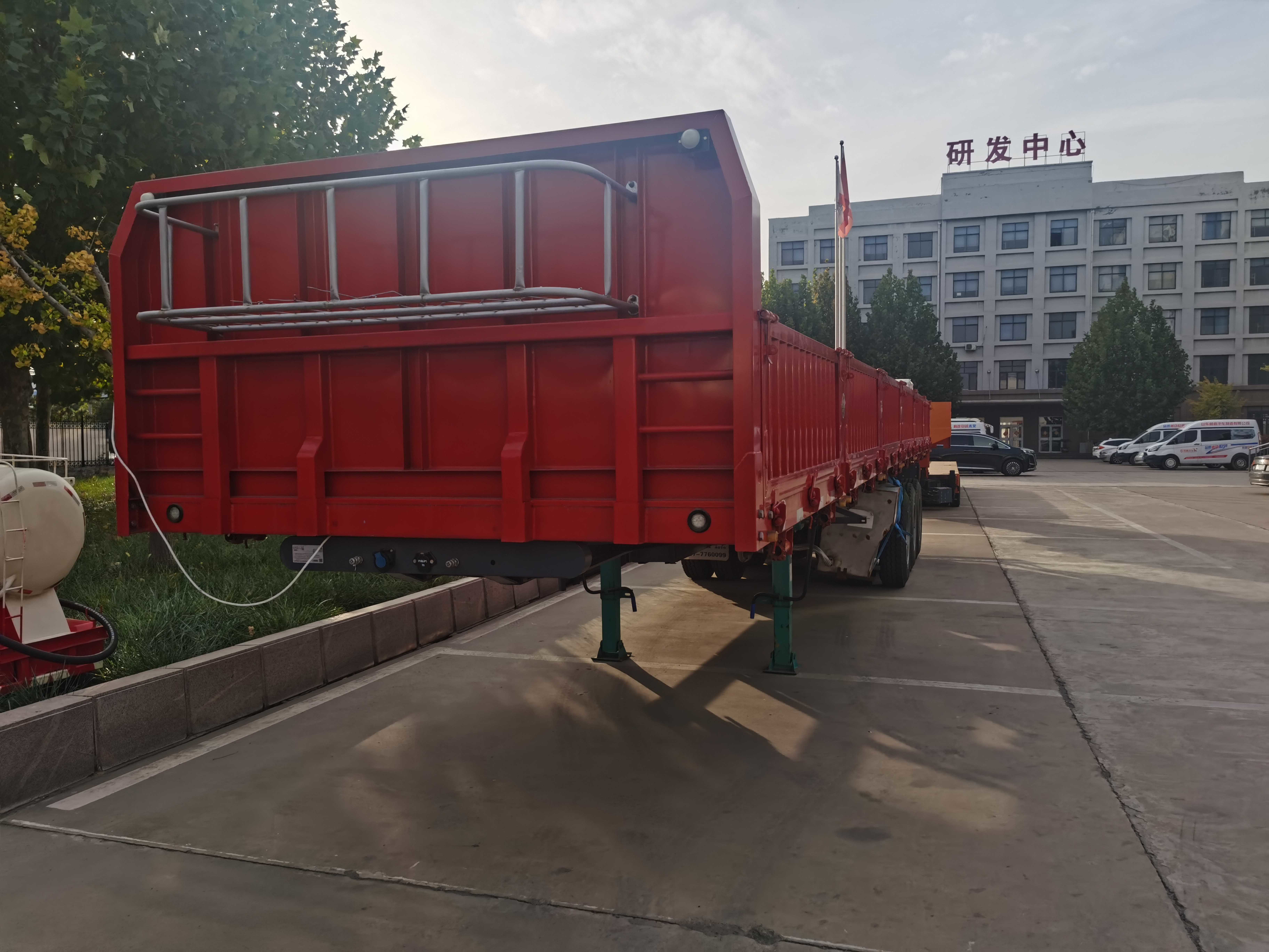 3 Axle 60 Ton Side Dumping Trailer Bulk Cargo Semi Trailer