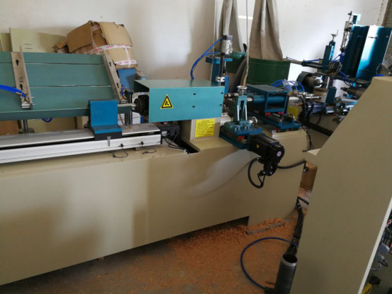CNC wood lathe wooden handle making machine with form cutter full automatic drilling sanding functions