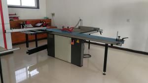 China Heavy Duty Wood Pressing Machine 220V Electric Table Panel Saw on sale